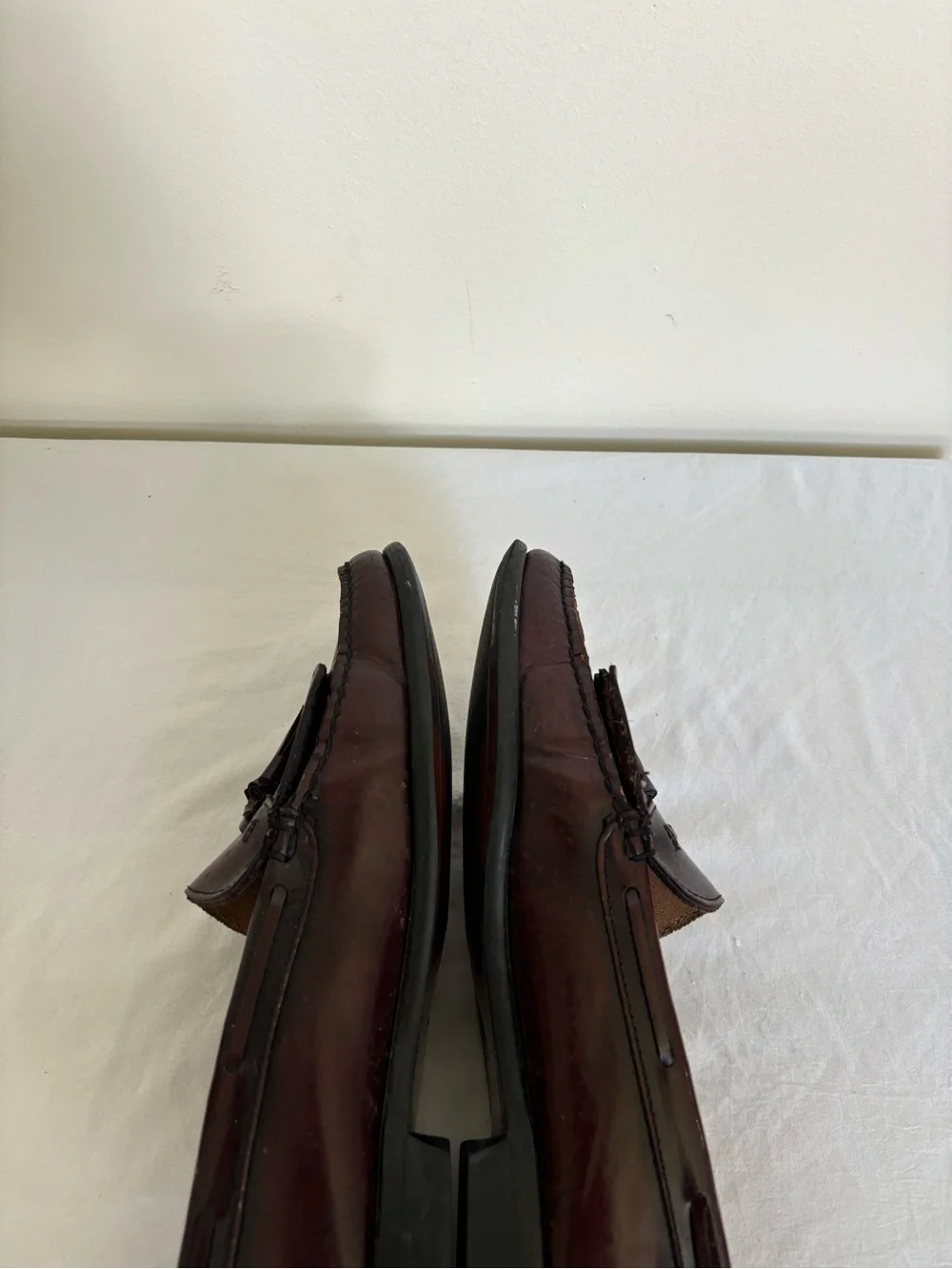 GH Bass Tassel Loafers burgundy wine Size 10 D Mens Leather